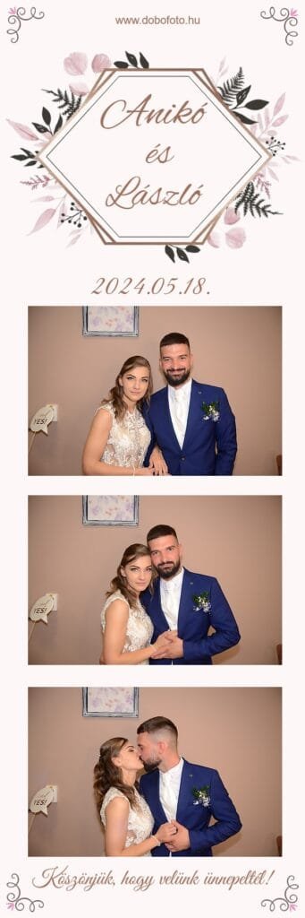 Színes szelfigép fotócsík egy esküvői rendezvényről, ahol egy elegáns pár pózol a kamera előtt. Az első képen a menyasszony és a vőlegény boldogan mosolyognak, a második képen kézen fogva állnak egymás mellett, sugárzó boldogsággal. Az utolsó képen egy romantikus csókot váltanak, megörökítve a nagy nap meghitt pillanatait. A háttér letisztult, romantikus dekorációval, oldalt egy „YES!” feliratú táblával díszített.